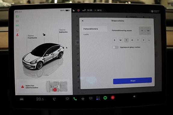 Tesla Model 3 21 of 25