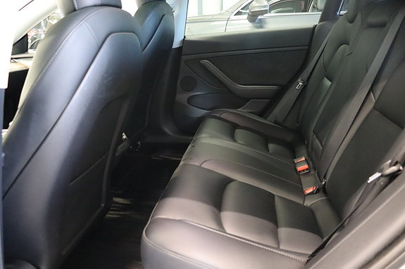Tesla Model 3 12 of 25