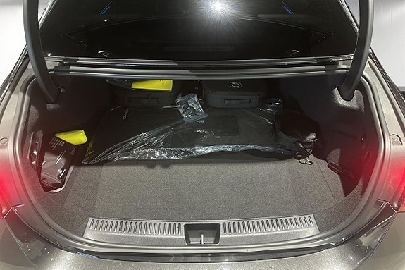 Mercedes-Benz E300 de 16 of 16
