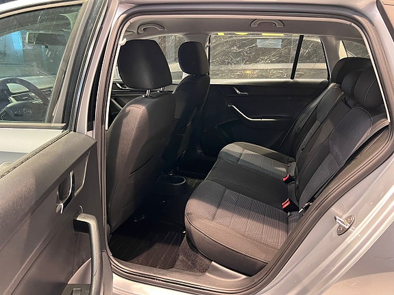 Skoda Rapid Spaceback 13 of 19