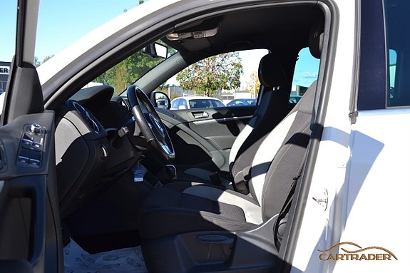 Volkswagen Tiguan 8 of 24
