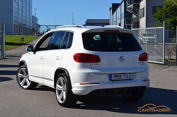 Volkswagen Tiguan 2 of 24