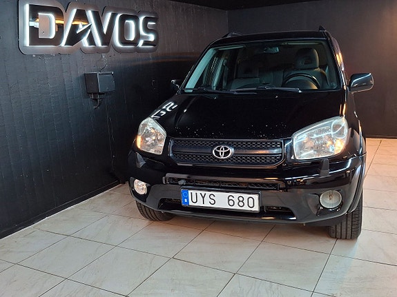 Toyota RAV4 6 of 6