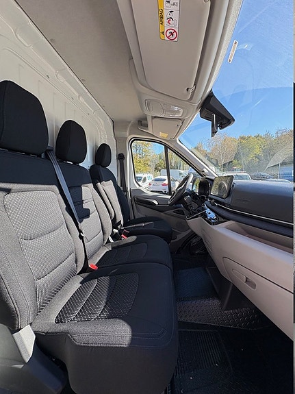 Maxus Deliver 9 10 of 11