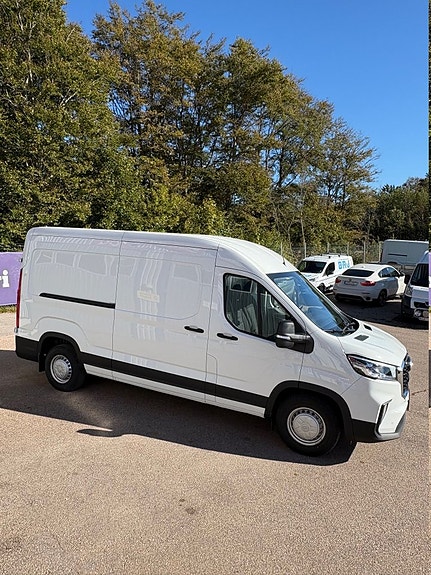 Maxus Deliver 9 5 of 11