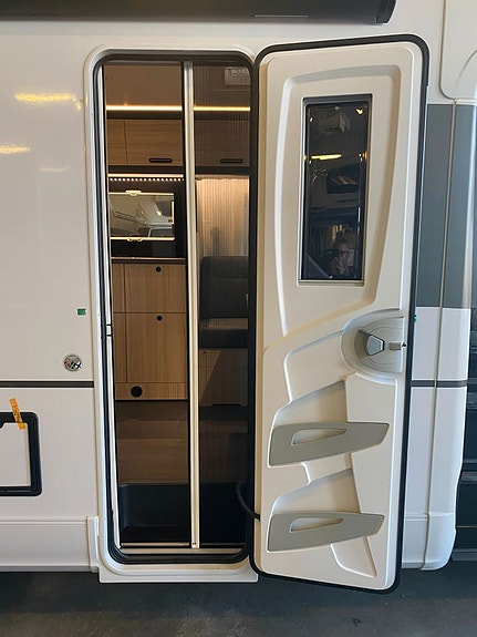 Sun Living C 70 DL Långbäddar / Face to face / 3500kg / Aut 5 of 22