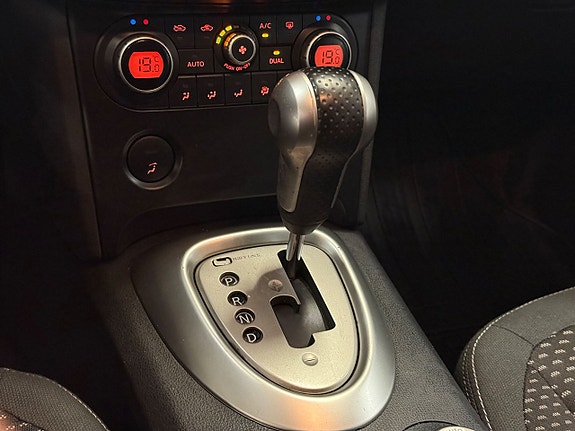 Nissan Qashqai+2 11 of 22