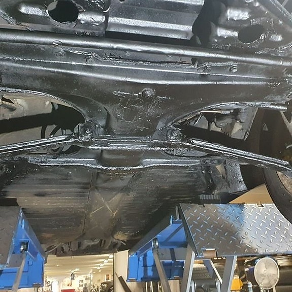 Volkswagen 1303 24 of 29