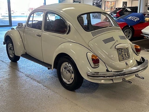 Volkswagen 1303 3 of 5