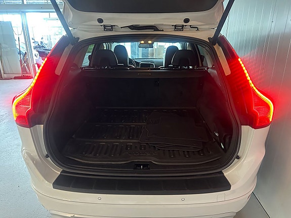 Volvo XC60 19 of 21