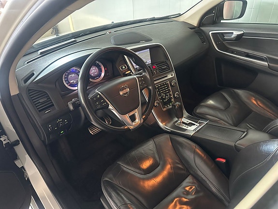 Volvo XC60 5 of 5