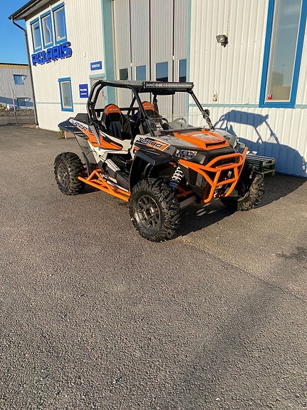 Polaris RZR