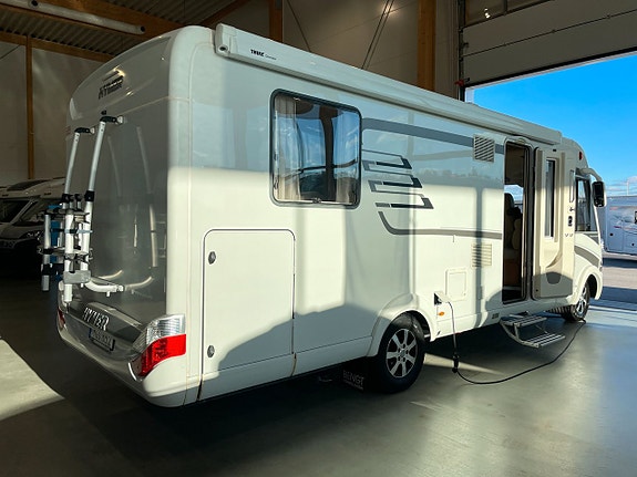 Hymer B 708 Premiumline / Automat / ALDE / Solcell / Taksäng 2 of 5