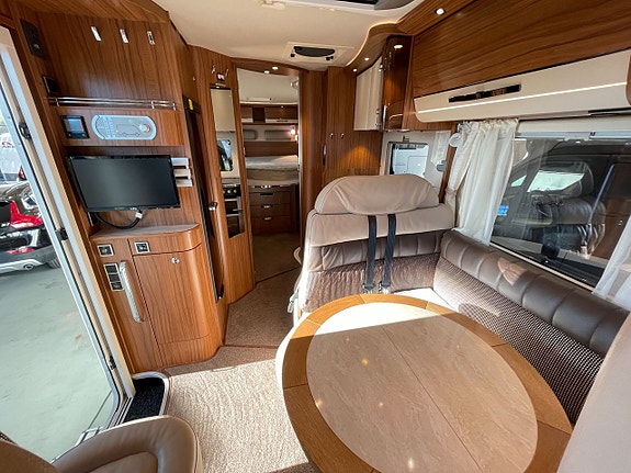 Hymer B 708 Premiumline / Automat / ALDE / Solcell / Taksäng 9 of 28