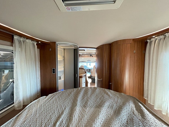 Hymer B 708 Premiumline / Automat / ALDE / Solcell / Taksäng 15 of 28