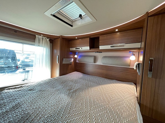 Hymer B 708 Premiumline / Automat / ALDE / Solcell / Taksäng 14 of 28