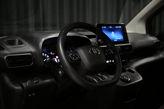 Toyota Proace City 27 of 30