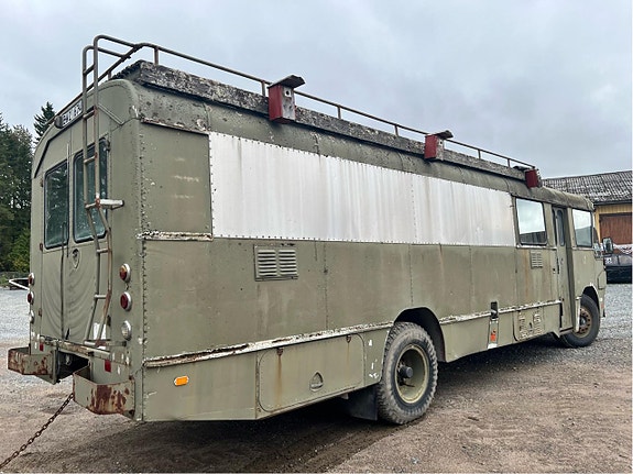 Volvo F86 Millitärbuss 6 of 10