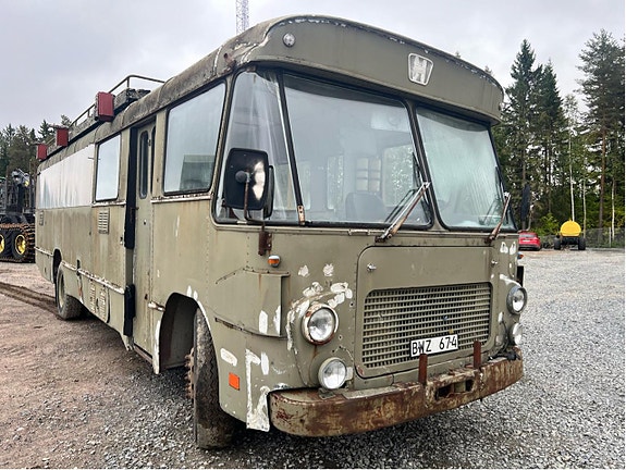 Volvo F86 Millitärbuss 2 of 10