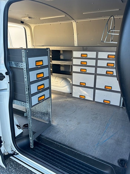 Volkswagen Transporter 11 of 16