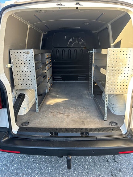 Volkswagen Transporter 10 of 16