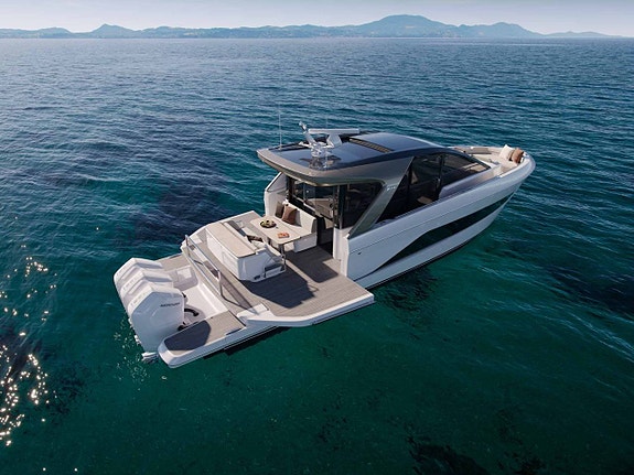 Princess C48 Deck Saloon