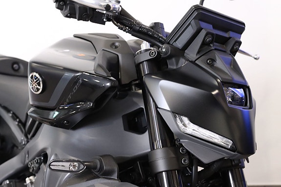 Yamaha MT-09 9 of 11