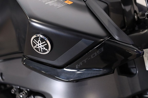 Yamaha MT-09 11 of 11