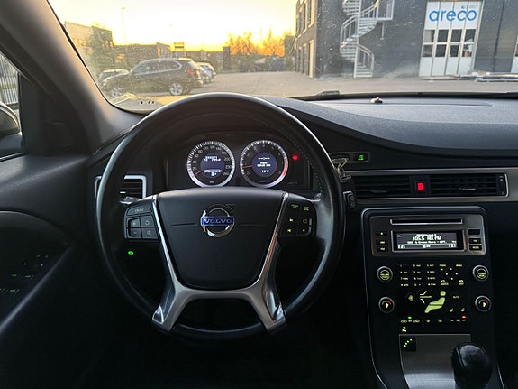 Volvo V70 16 of 23