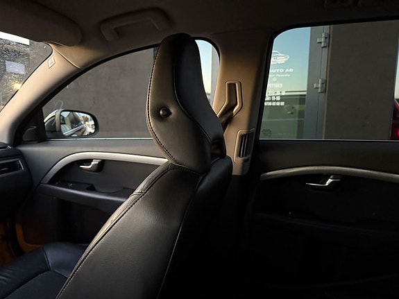 Volvo V70 22 of 23