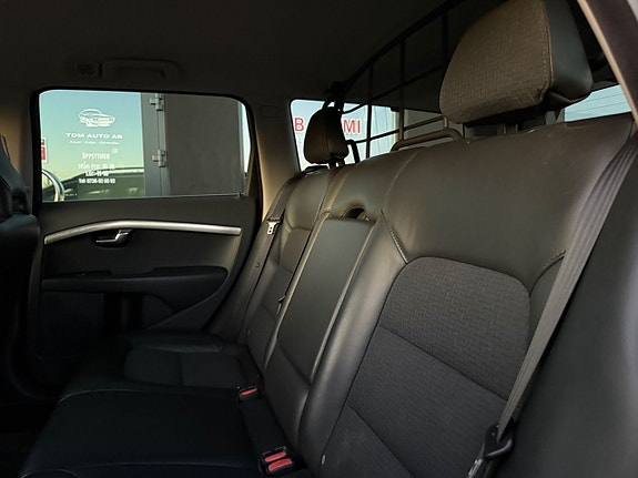 Volvo V70 10 of 23