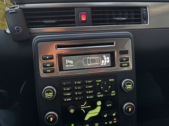 Volvo V70 19 of 23