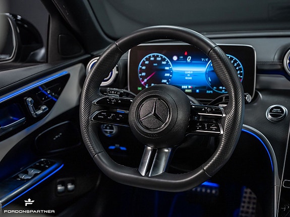 Mercedes-Benz C300 14 of 26