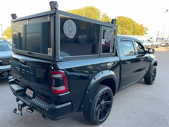 Dodge RAM 1500 3 of 19