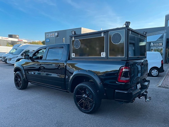 Dodge RAM 1500 10 of 19