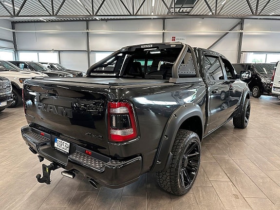 Dodge RAM 1500 8 of 11