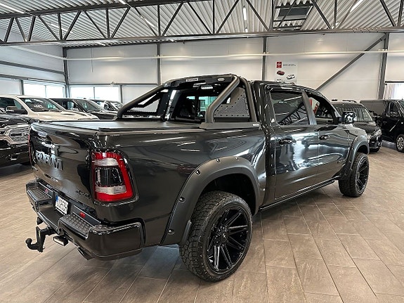Dodge RAM 1500 9 of 11