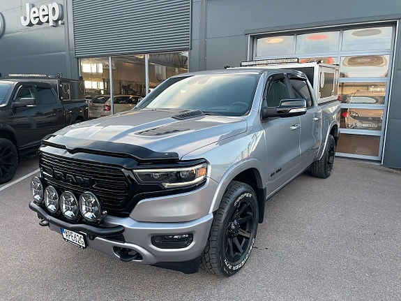 Dodge RAM 1500 2 of 15
