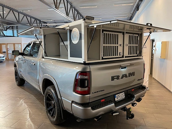 Dodge RAM 1500 12 of 15