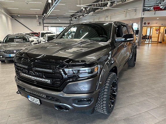 Dodge RAM 1500 12 of 17
