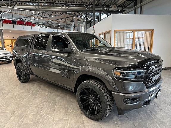 Dodge RAM 1500 11 of 17