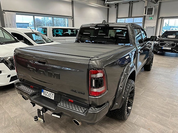 Dodge RAM 1500 7 of 10