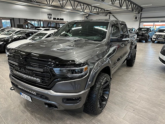 Dodge RAM 1500 2 of 10