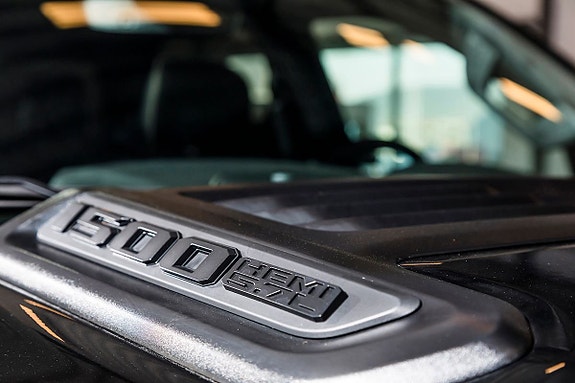 Dodge RAM 1500 8 of 22
