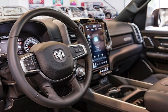 Dodge RAM 1500 14 of 22