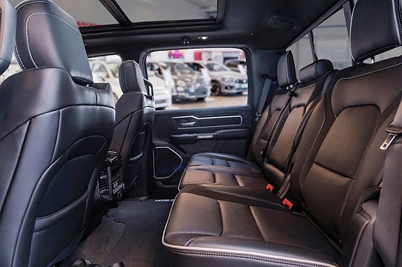 Dodge RAM 1500 24 of 30