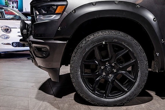 Dodge RAM 1500 4 of 19
