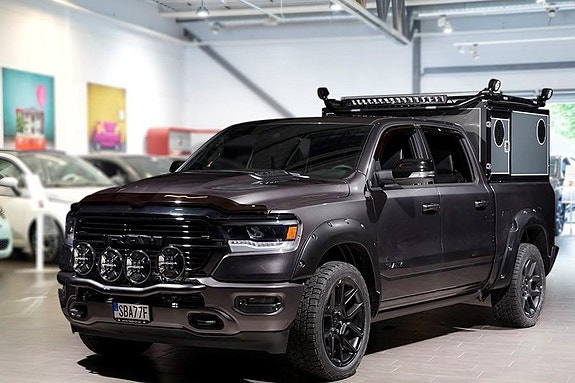 Dodge RAM 1500 2 of 19