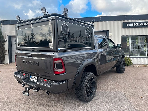 Dodge RAM 1500 8 of 10
