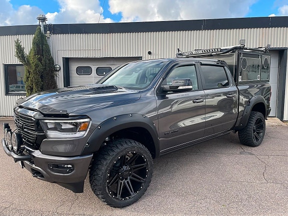 Dodge RAM 1500 3 of 10